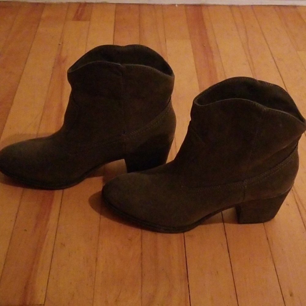 Rocket dog boots